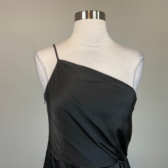 Black Satin One Shoulder Cocktail Dress Size 6 High Low Thigh Slit Shift by AQUA - Picture 7 of 11